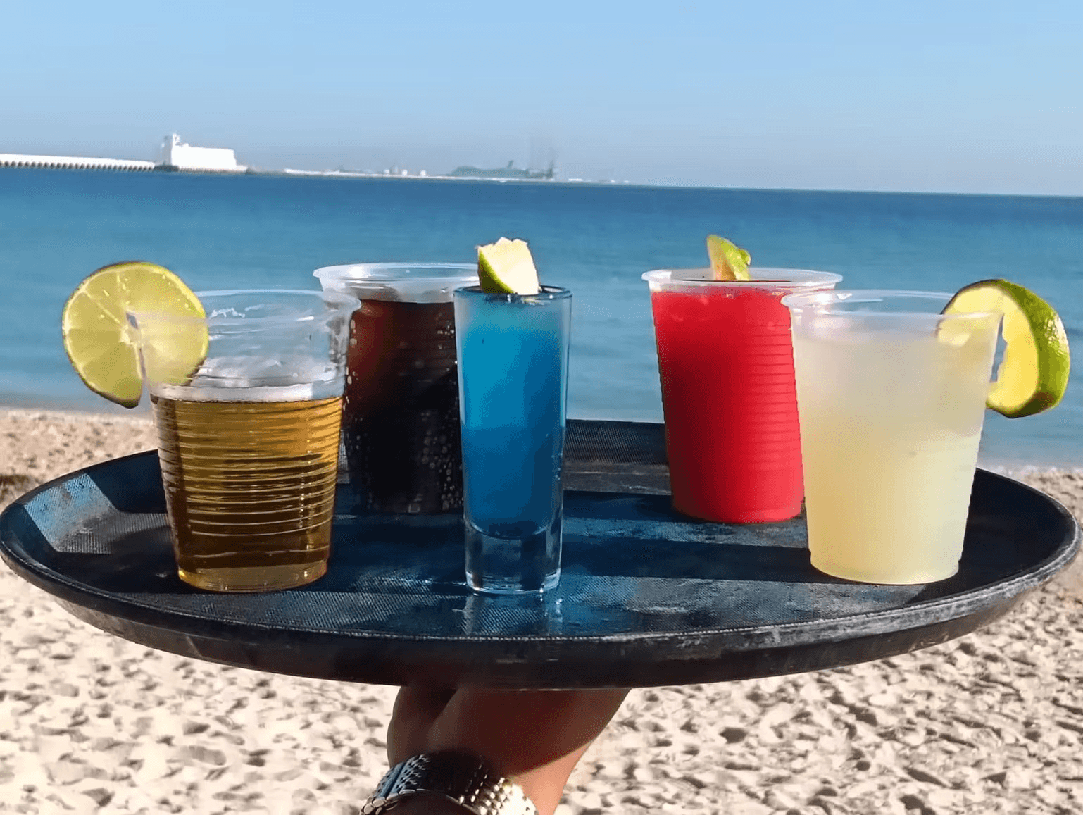 The Criss & Sands Beach Club - Photo 3