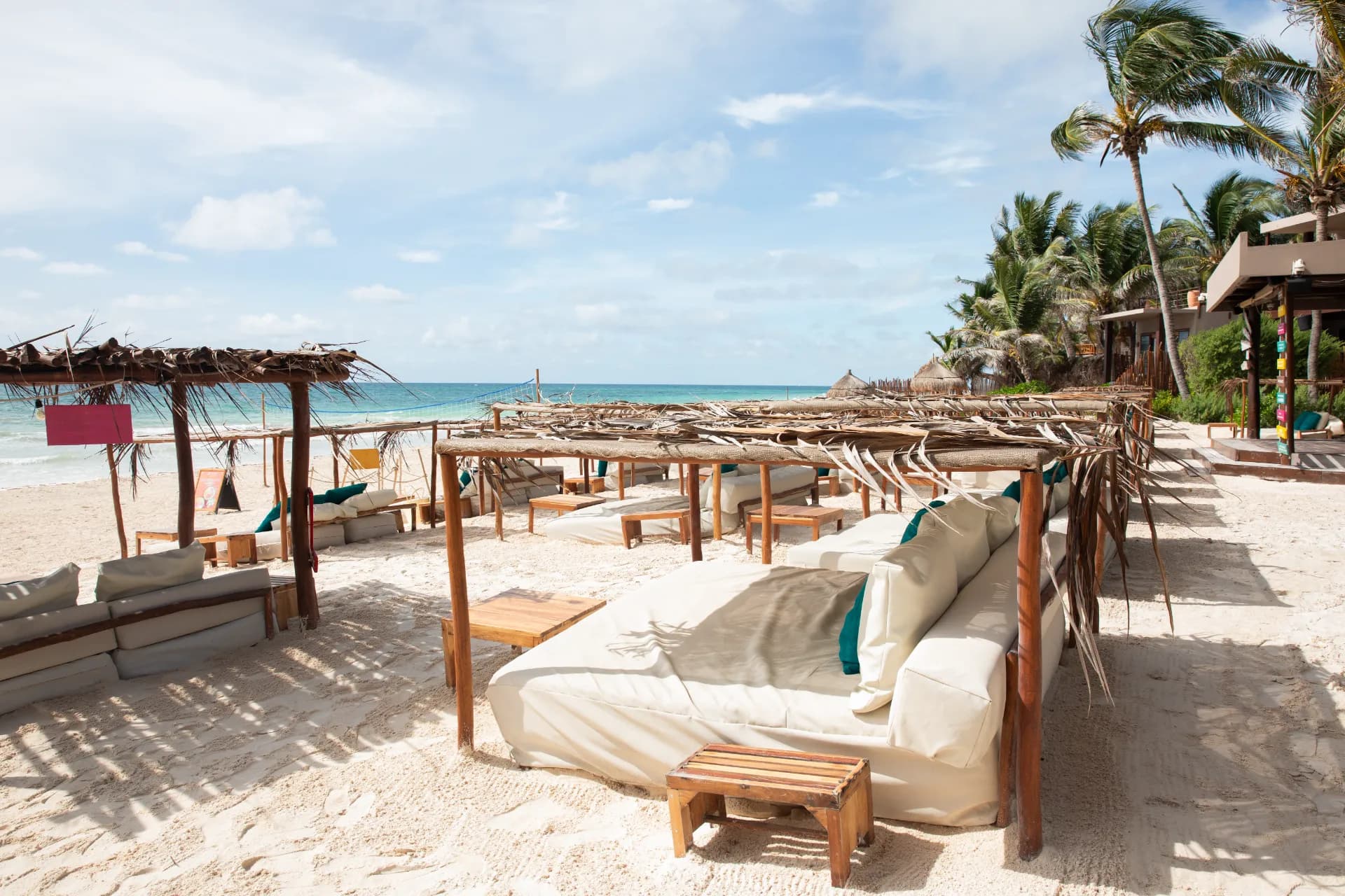 La Zebra Beach Club - Photo 2