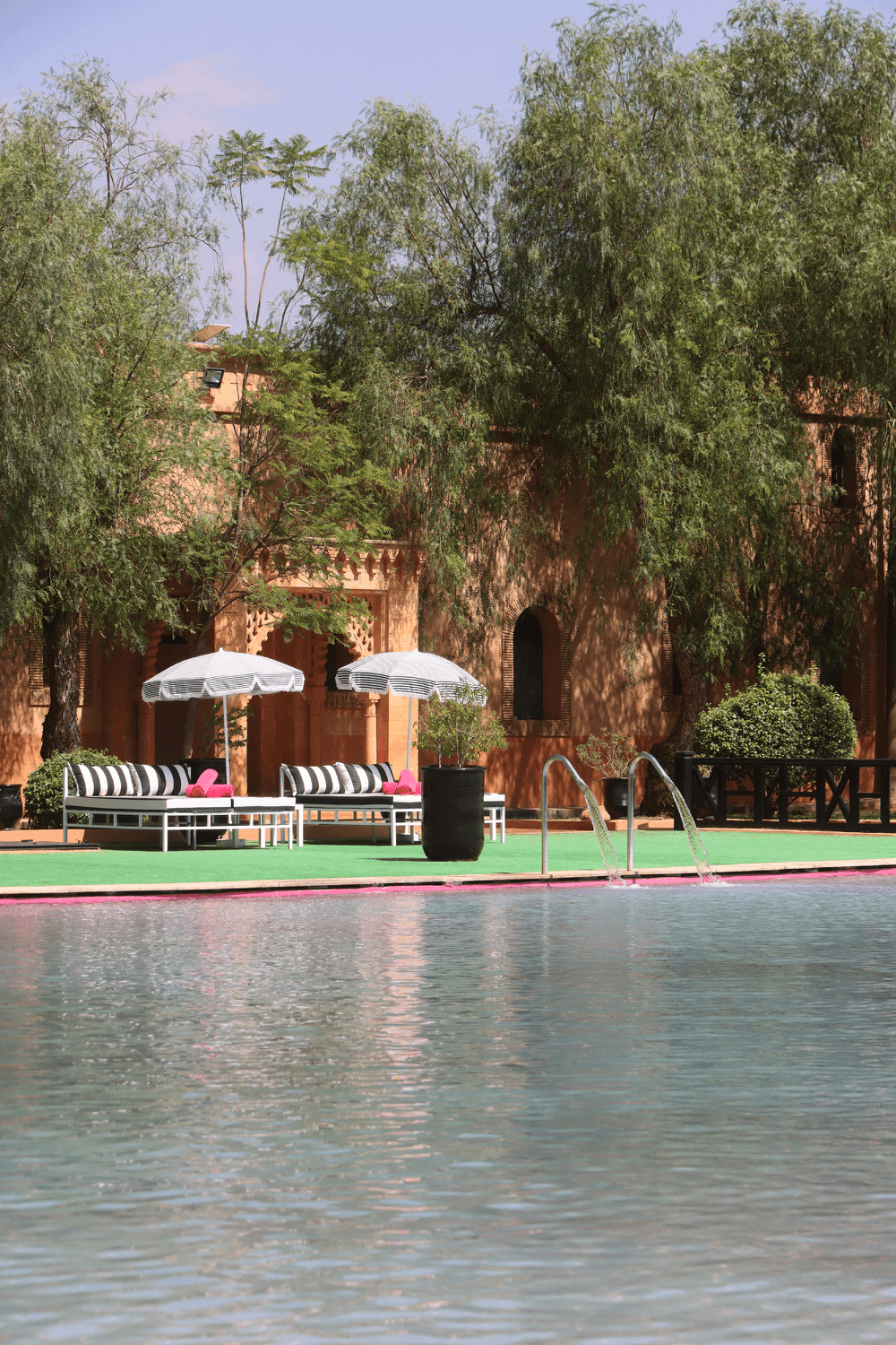 Pink Lagoon - Photo 3