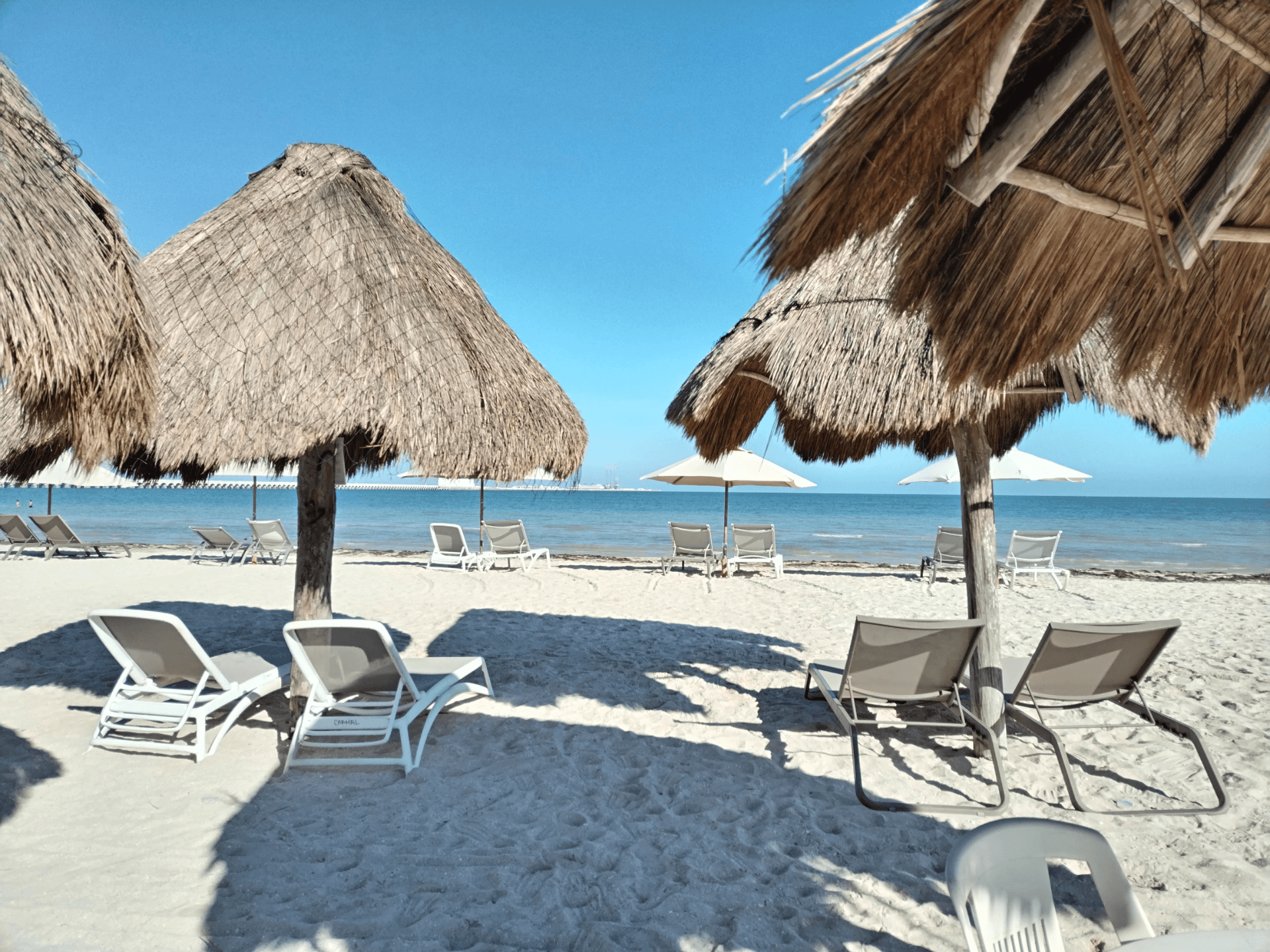 The Criss & Sands Beach Club - Photo 5