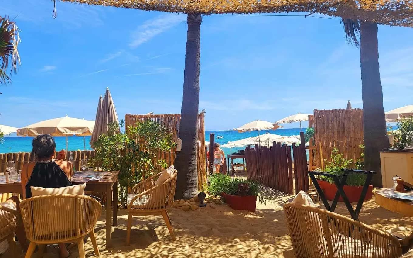 Bivouak Beach