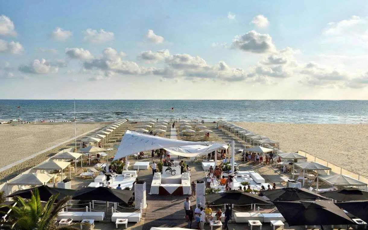 Ostras Beach Club