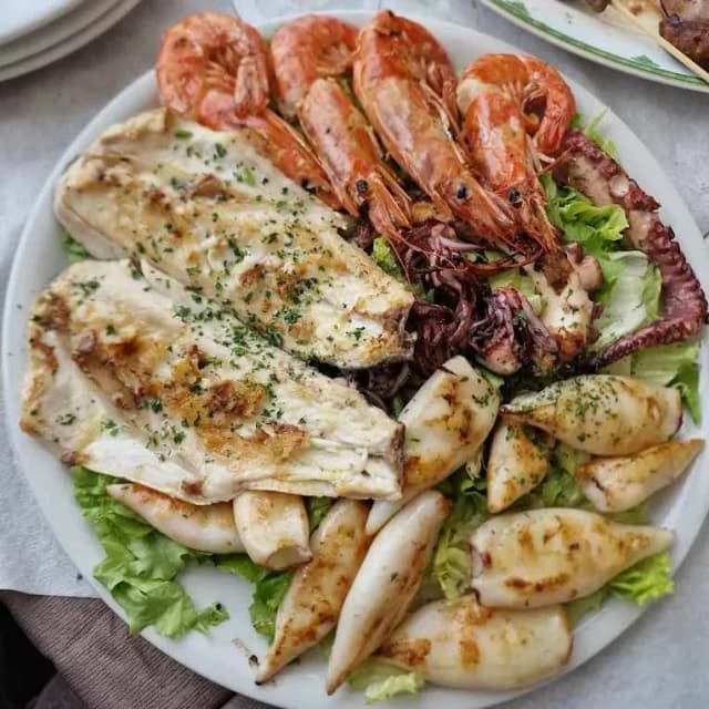 Restaurant Beach Club Aregai