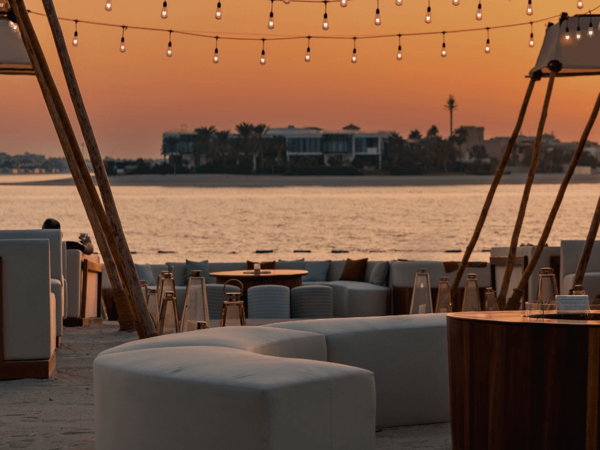 Sunset 55 by Waldorf Astoria - 1