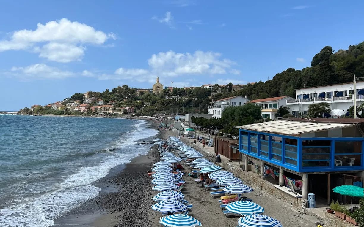 Bagni Fiore di Sacco Claudio - 1