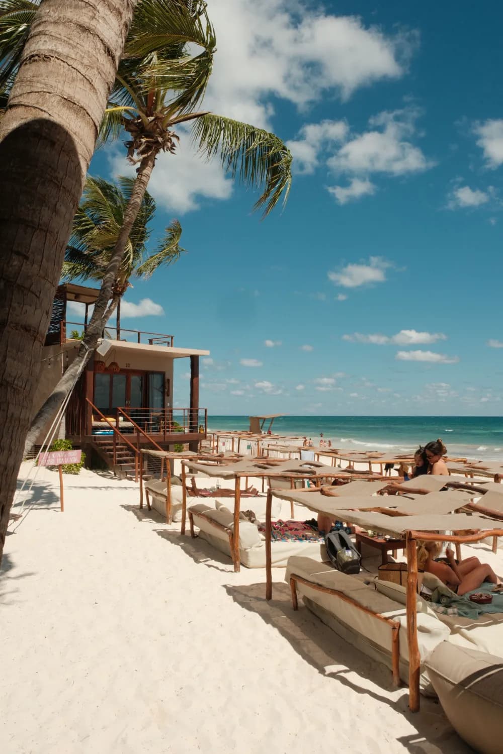 La Zebra Beach Club - Photo 2