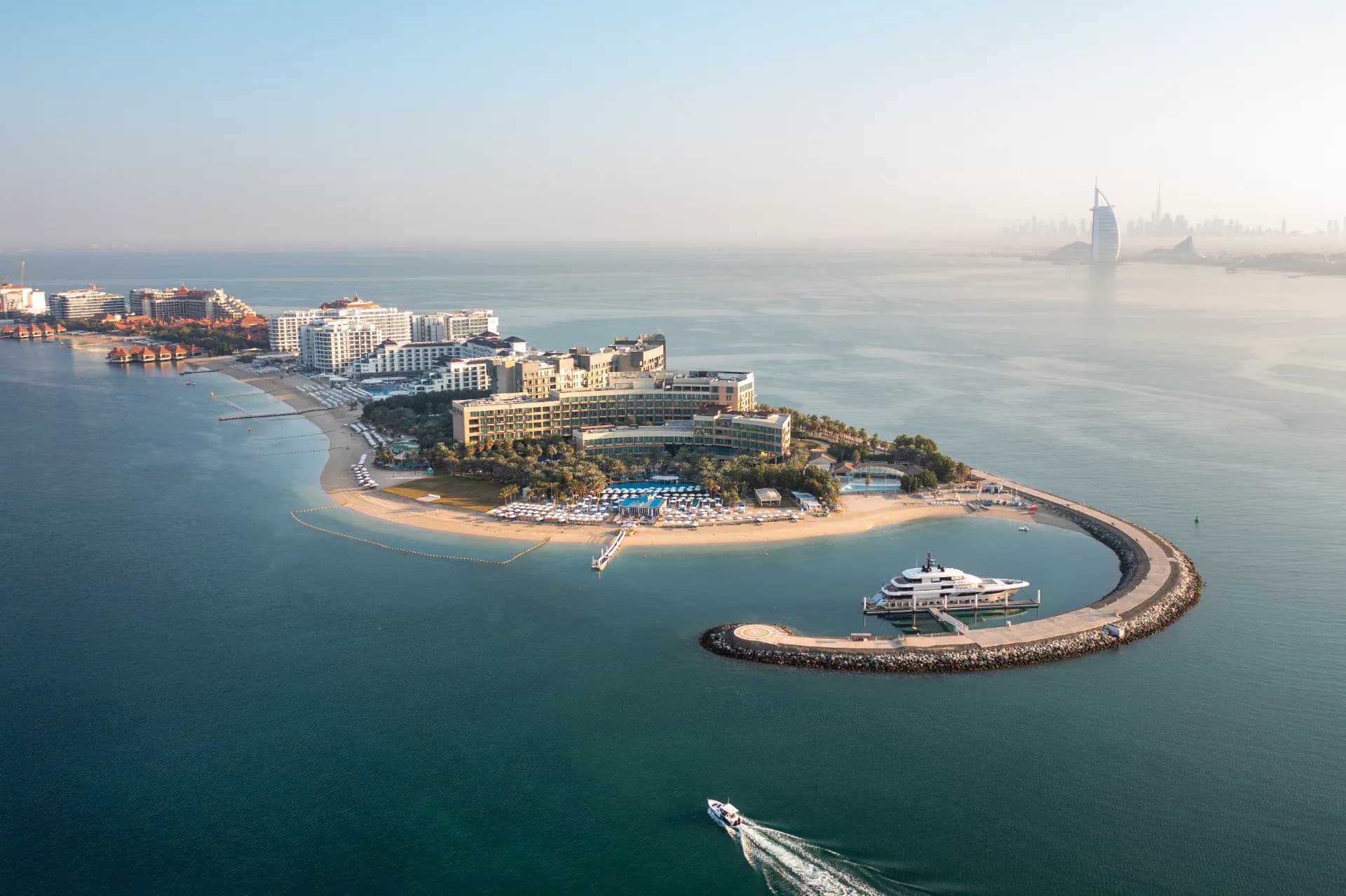 Rixos The Palm Dubai Hotel & Suites - Photo 2