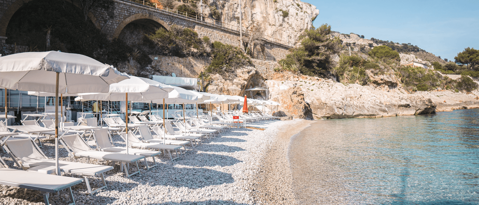 La Spiaggetta Dei Balzi Rossi