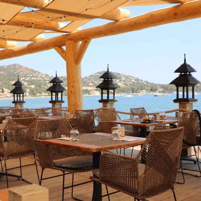 Restaurant Maobi Beach