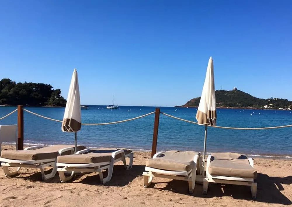 Club Agathos - Photo 4