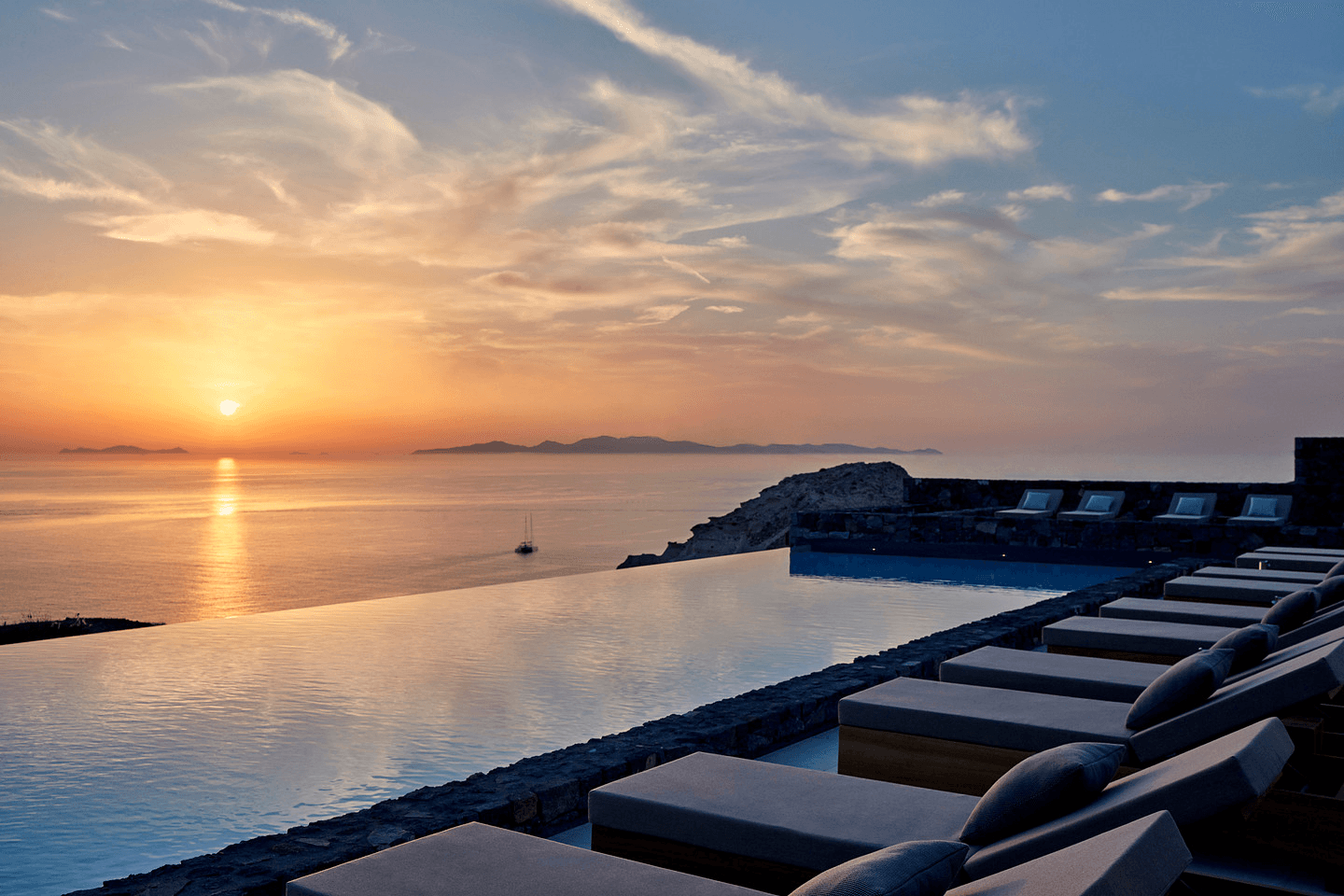 Canaves Epitome Lounge Pool - Photo 2